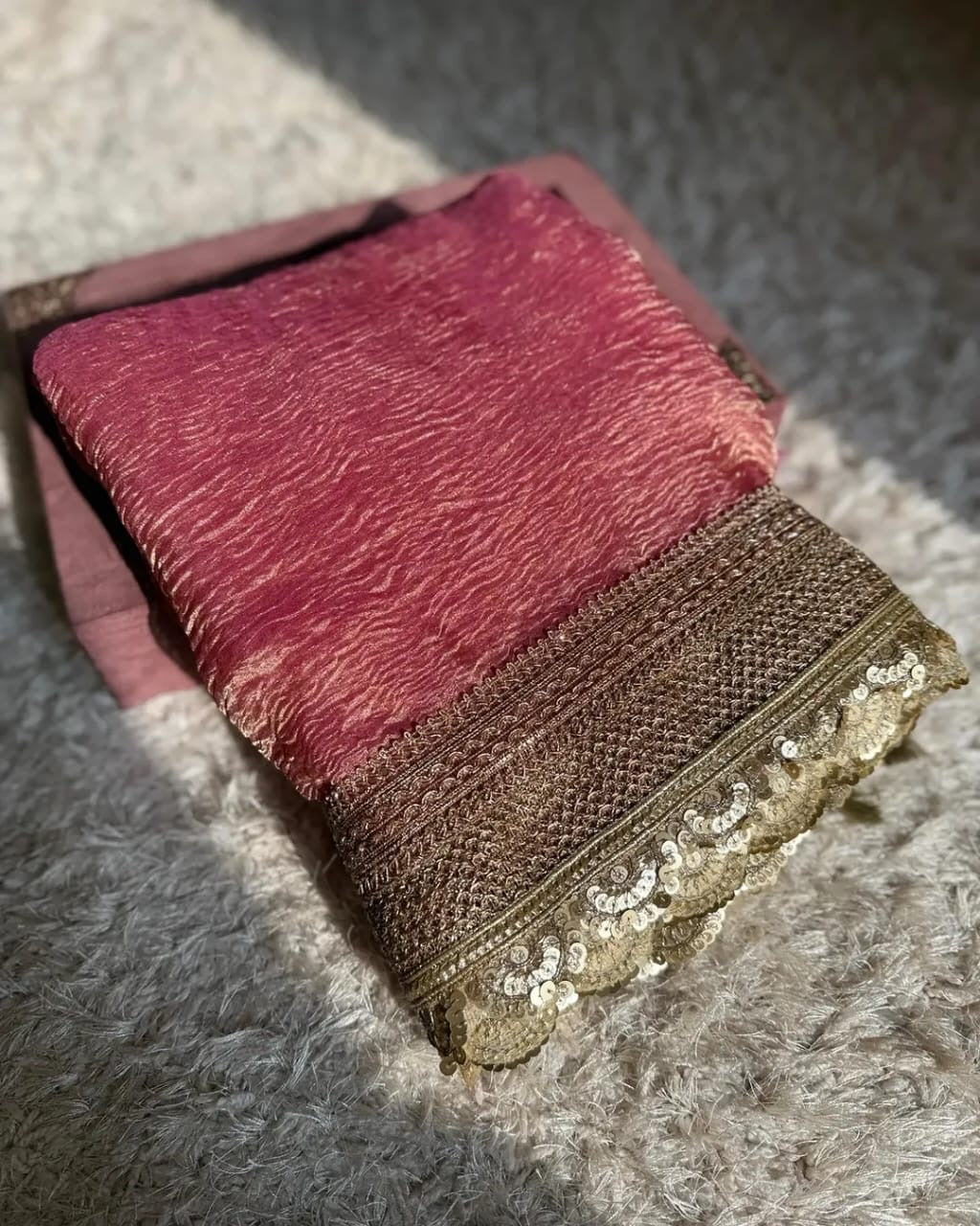 Sunehra Gulab Saree
